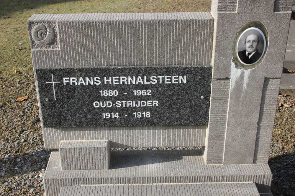 Belgian Graves Veterans Tombeek #3