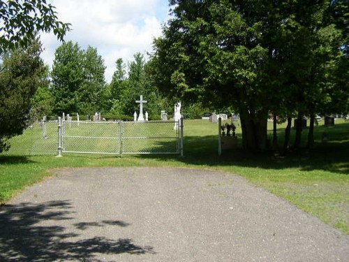 Commonwealth War Grave Ste. Rose-de-Lima Roman Catholic Cemetery