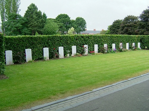 Commonwealth War Graves Ropery Lane Cemetery