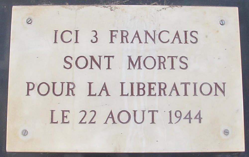 Gedenkteken Onbekende Verzetsstrijders Rue Saint-Dominique
