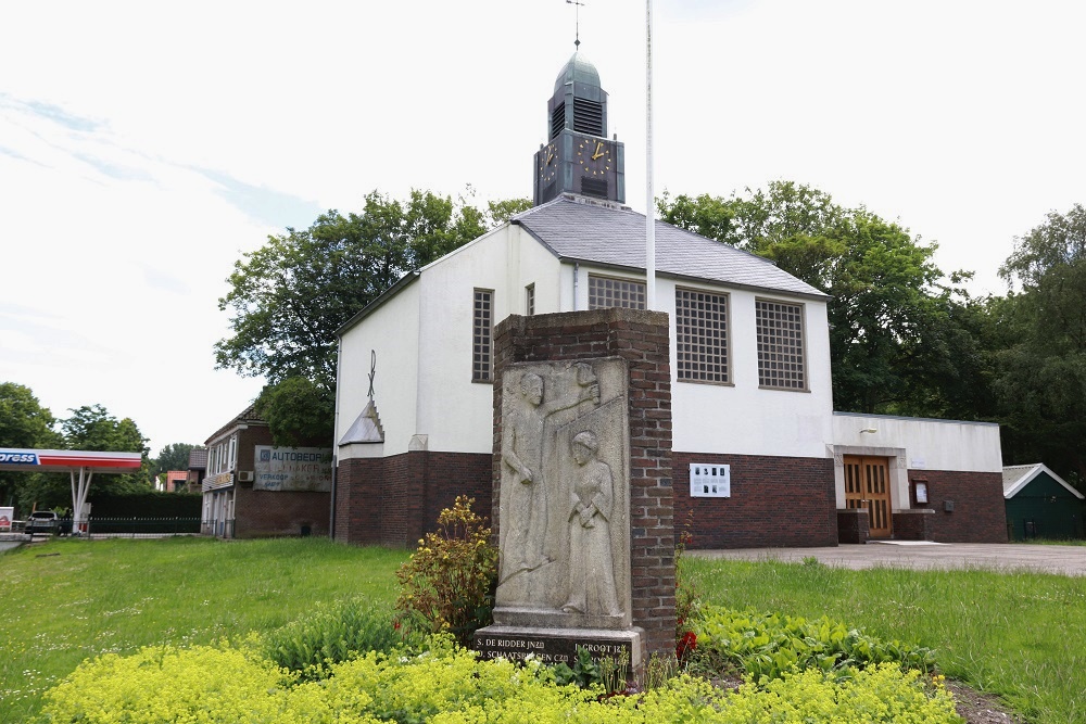 Oorlogsmonument Nederlands Hervormde Kerk De Purmer