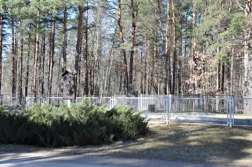 Sovjet Oorlogsbegraafplaats Salaspils (A)