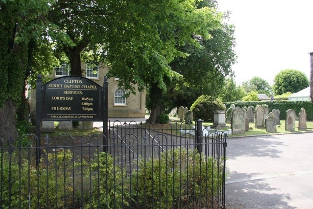 Oorlogsgraven van het Gemenebest Clifton Baptist Chapelyard