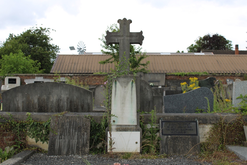 Belgische Oorlogsgraven Moustier-sur-Sambre	 #3