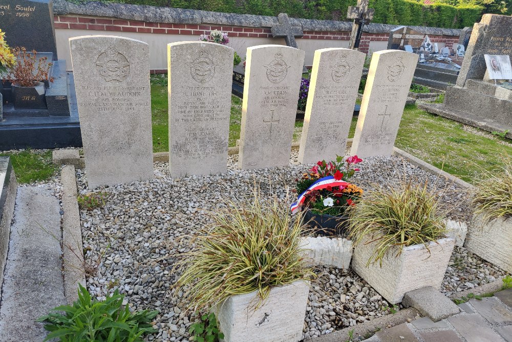 Commonwealth War Graves Belleville-sur-Mer #3