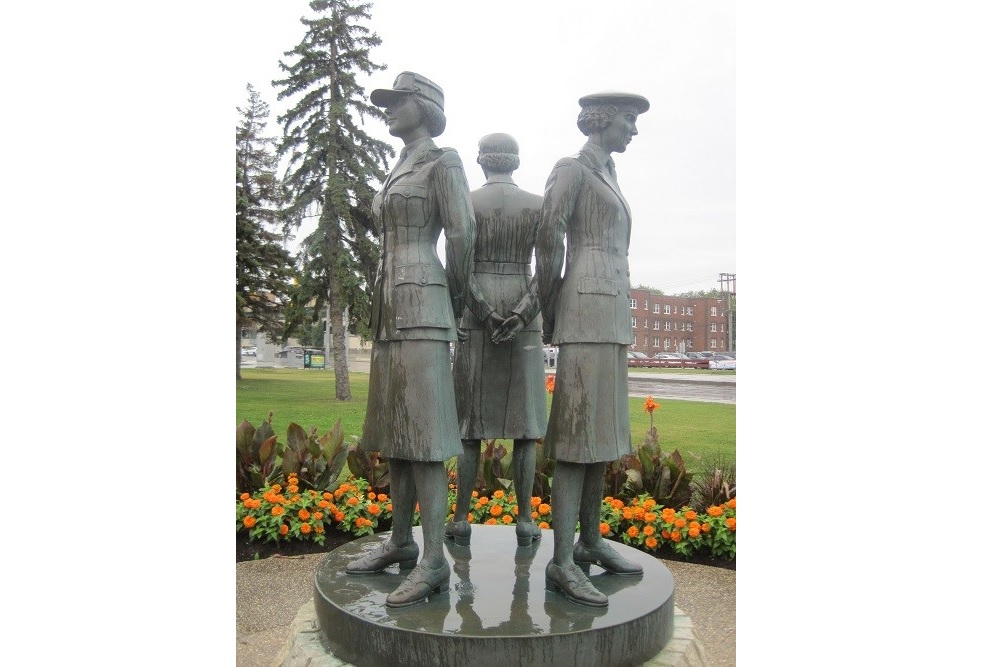 Women's Tri-Service Monument