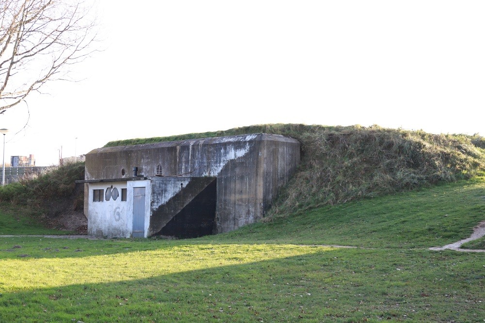German Bunker FL245 Atlantikwall - Fort Dirks Admiraal