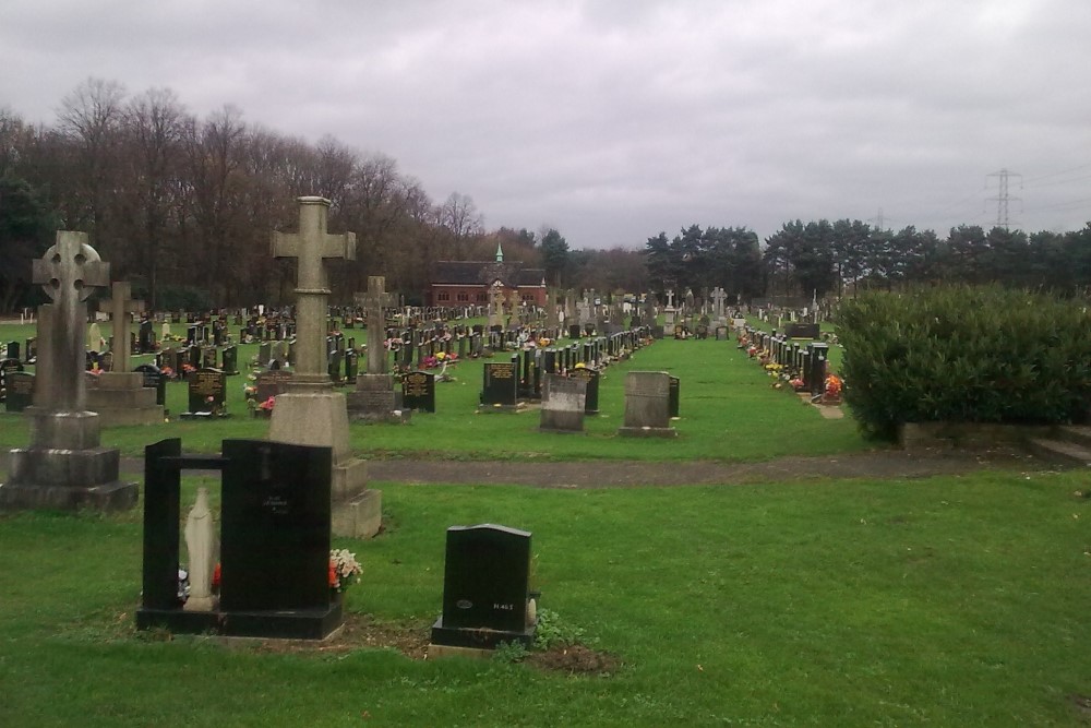 Commonwealth War Graves St. Mary's Roman Catholic Cemetery