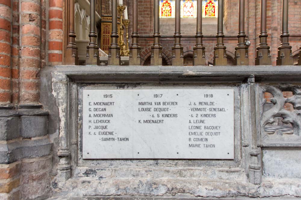 Memorial Civilian victims Sint-Walburgakerk Veurne