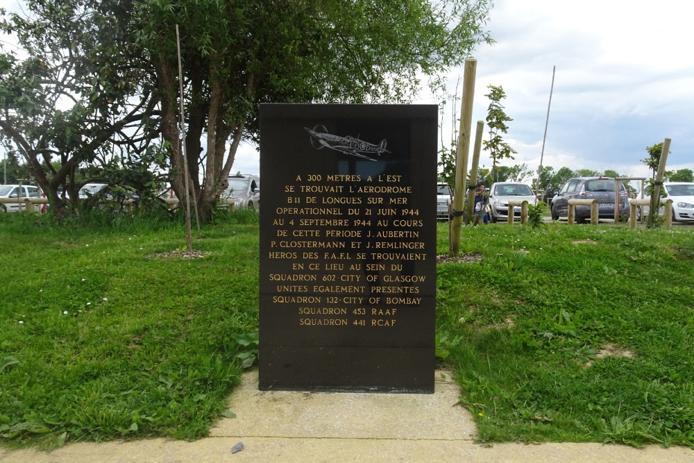 Monument Vliegveld B11 Longues-sur-Mer #1