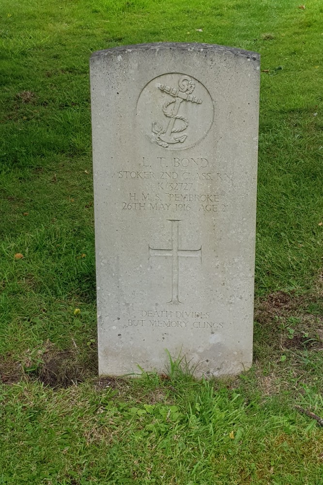 Commonwealth War Graves St. Catherine Churchyard #2