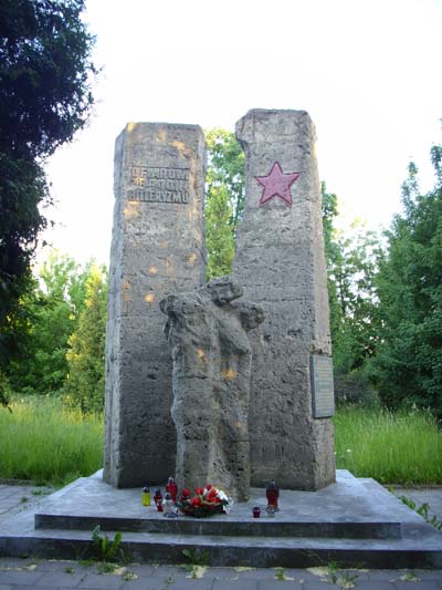 Sovjet Oorlogsbegraafplaats Biala Podlaska