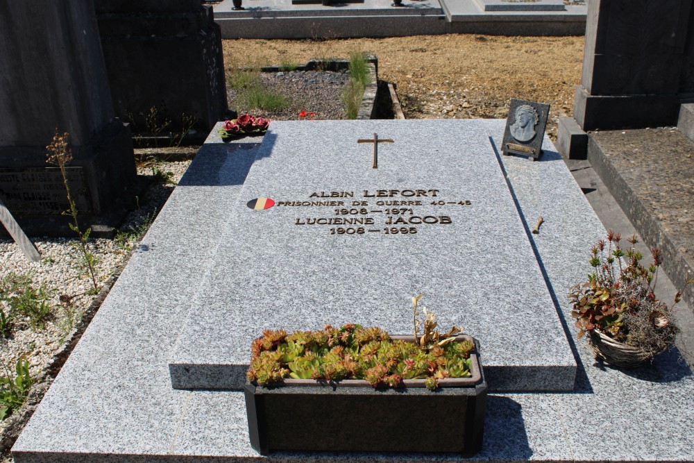 Belgian Graves Veterans Tintigny