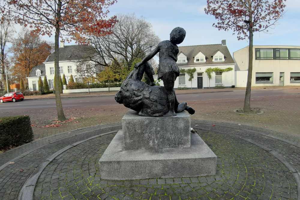 Oorlogsmonument Rijsbergen #2