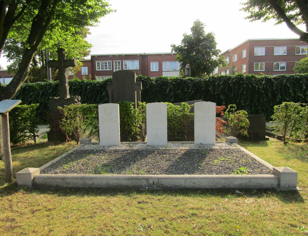 Oorlogsgraven van het Gemenebest Berchem (Antwerpen)