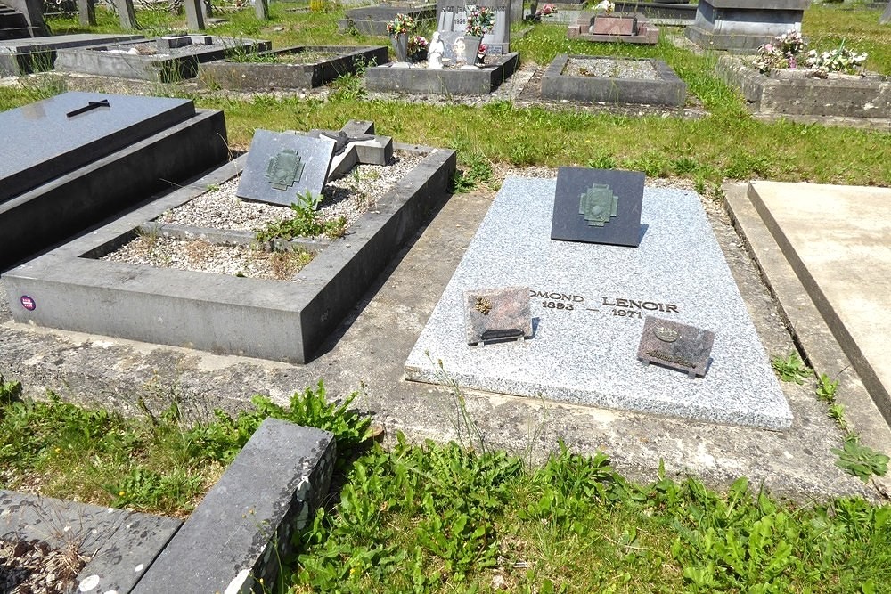 Belgian Graves Veterans Olloy-sur-Viroin #1