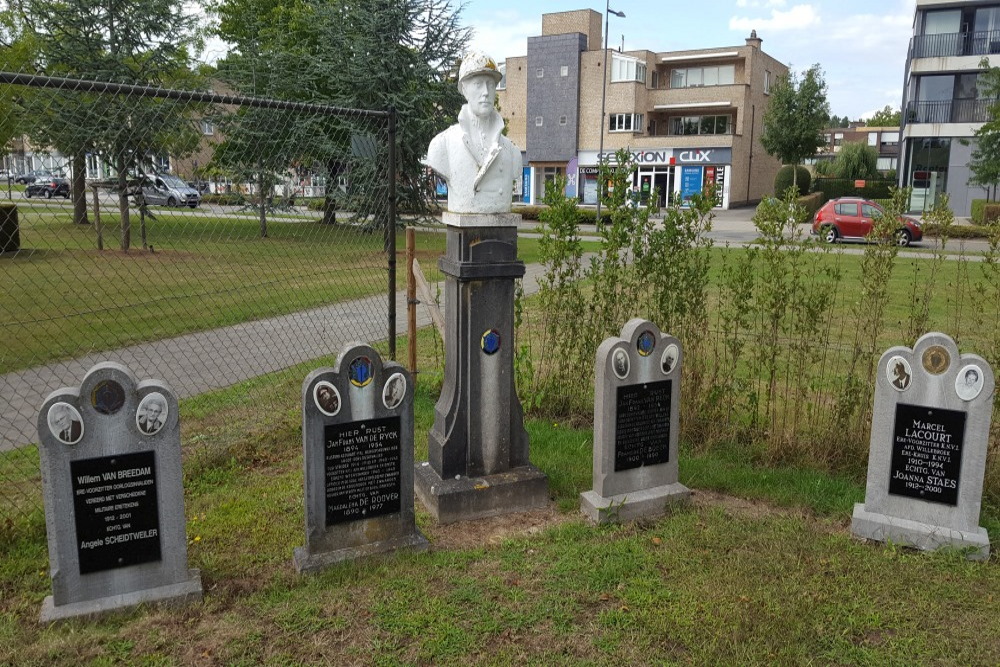 Monument en Graven Oudstrijders Begraafplaats Willebroek