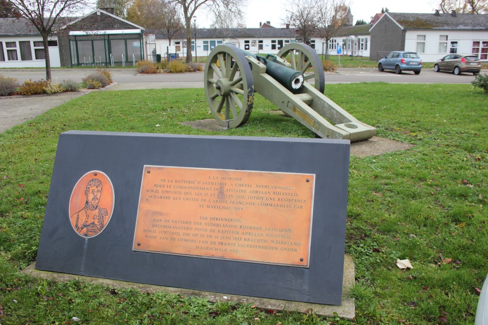 Monument Nederlandse Rijdende Artillerie 1815 Genappe
