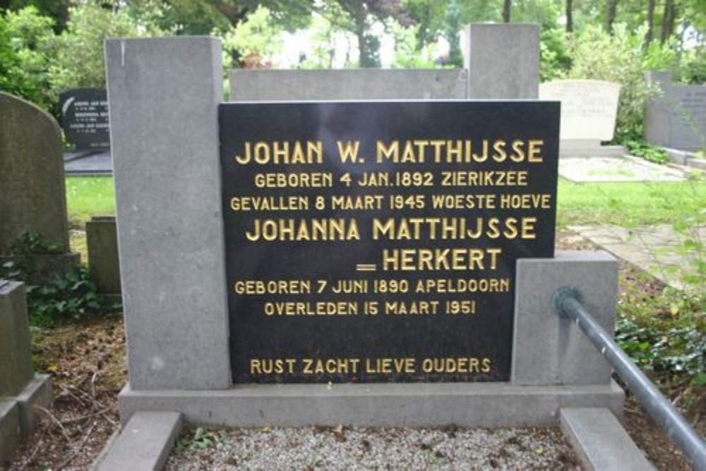 Dutch War Grave Vaassen