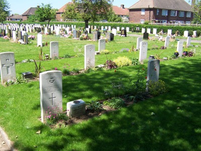 Commonwealth War Graves Barking Cemetery