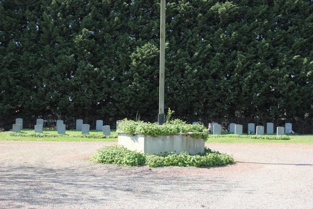 Belgian Graves Veterans Vlezenbeek