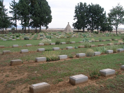 Commonwealth War Cemetery Sarigol