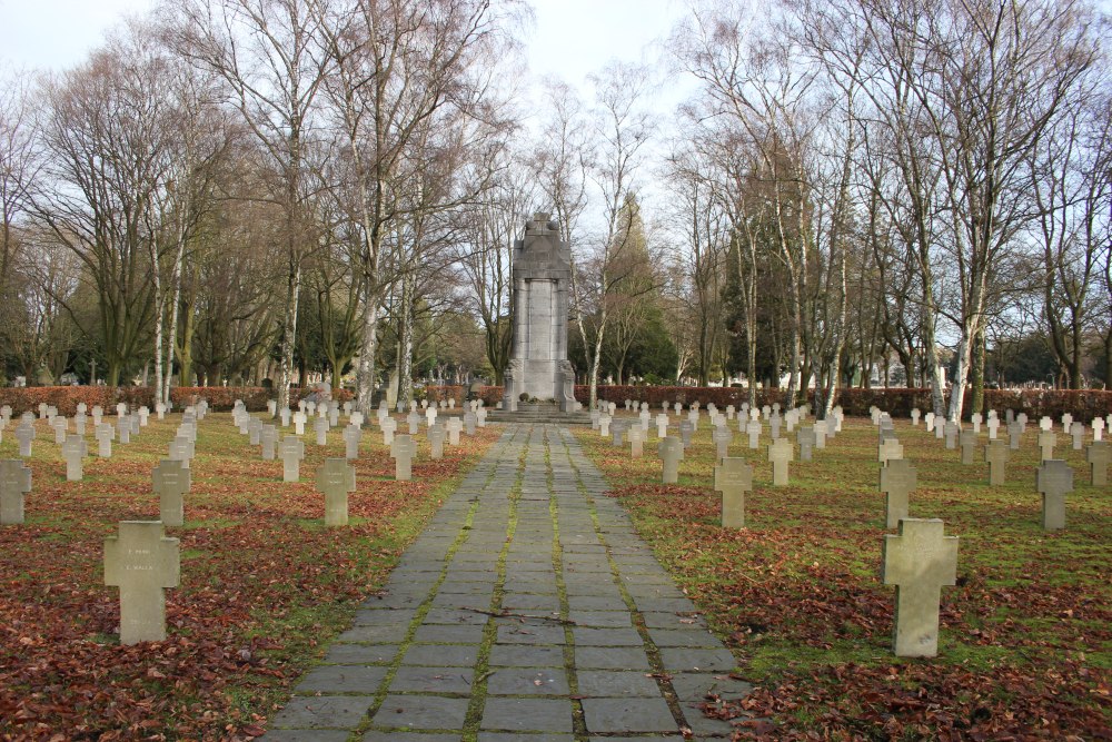 Duitse Oorlogsgraven Lige Begraafplaats Robermont