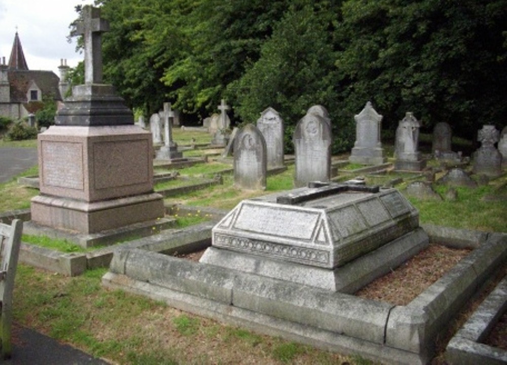 Commonwealth War Graves Ashford Cemetery