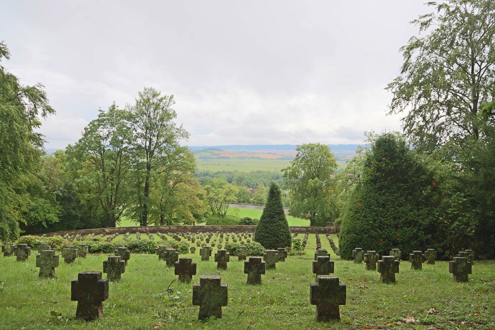Duitse Oorlogsbegraafplaats Salzderhelden