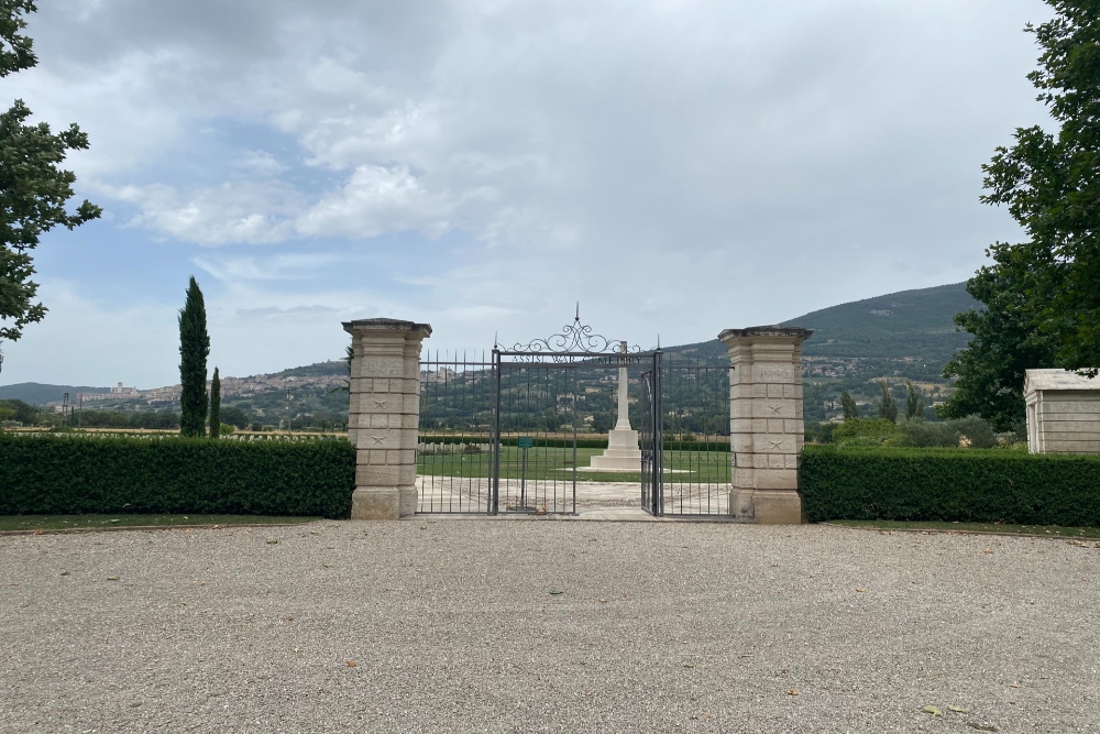 Commonwealth War Cemetery Assisi