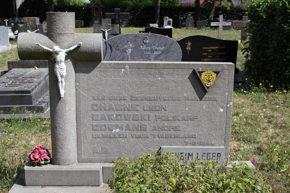 War Memorial Churchyard Lozer #2