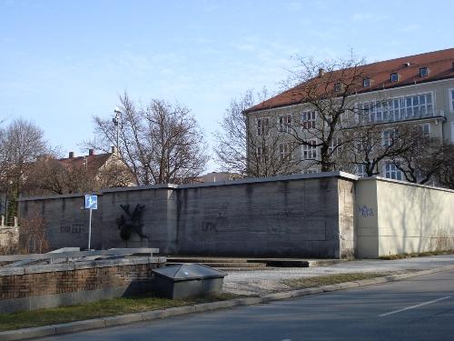 Fundamenten Freikorps Monument