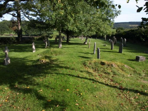 Commonwealth War Grave Tedburn St. Mary Cemetery