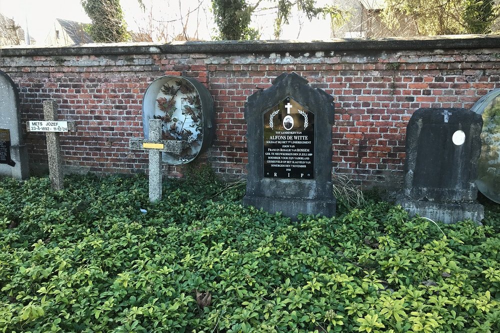Belgische Oorlogsgraven Nieuwkerken-Waas