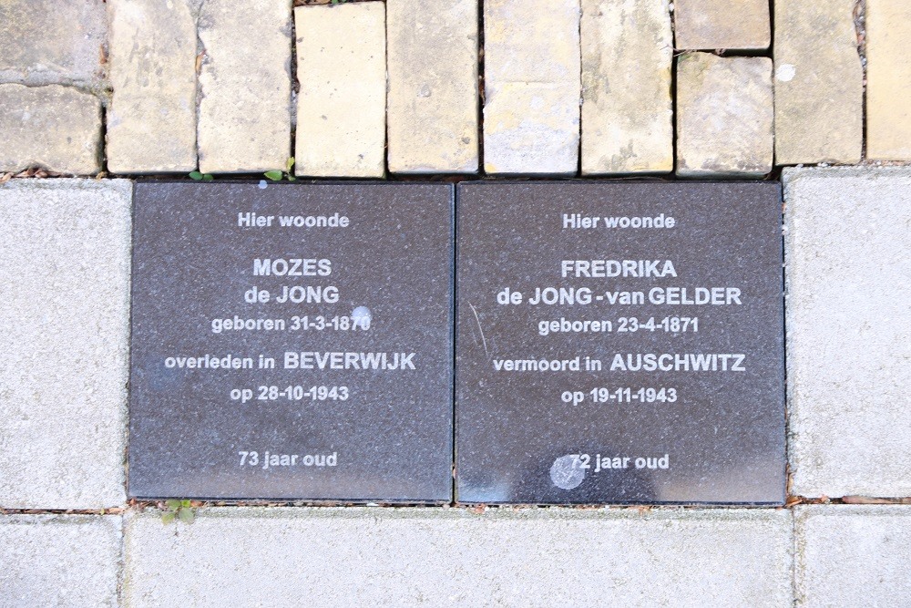 Memorial Stones Hofdijkstraat 1