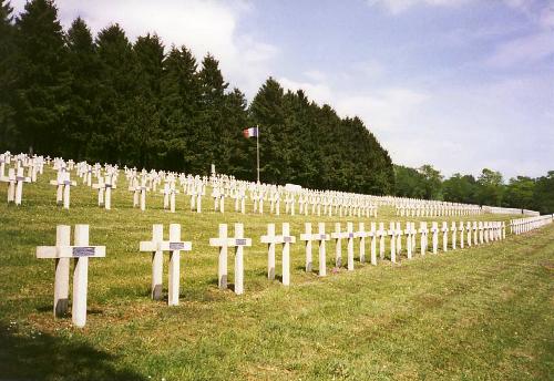 Franse Oorlogsbegraafplaats Dombasle-en-Argonne