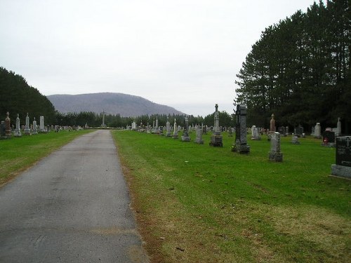 Commonwealth War Grave Saint-Jovite Cemetery #1