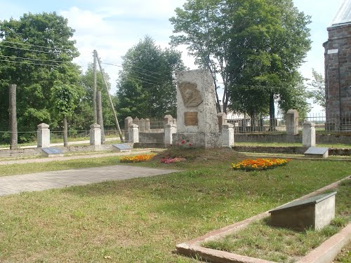Sovjet Oorlogsbegraafplaats Baltinava