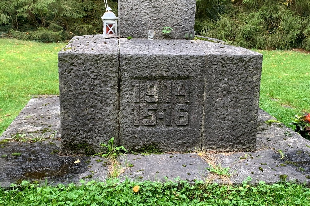 Centraal Herdenkingskruis Waldfriedhof #4