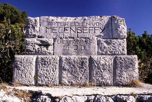 Monument Feldmarschall-Leutnant Artur von Mecenseffy