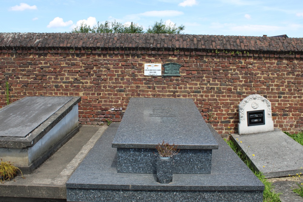 Belgische Graven Oudstrijders Farciennes Centre