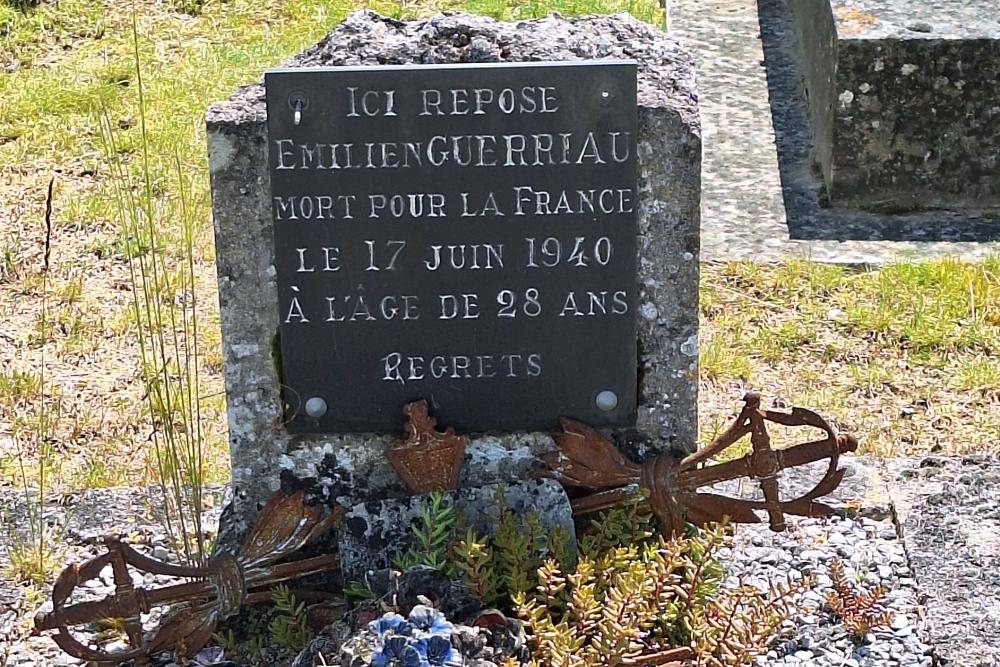 French War Graves Baug en Anjou #1