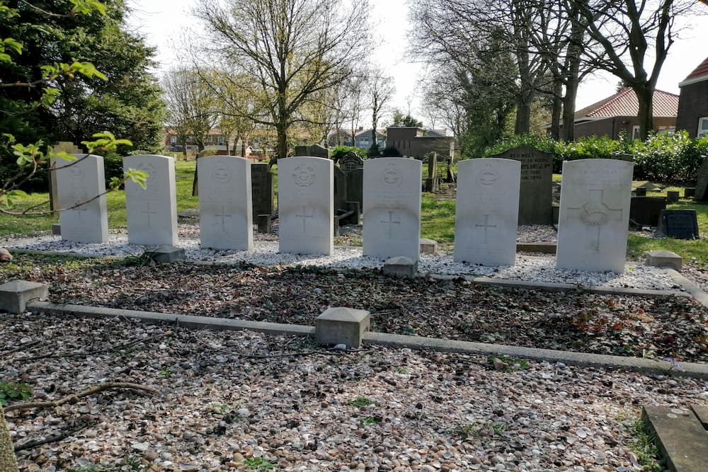 Commonwealth War Graves Protestant Cemetery Middelharnis