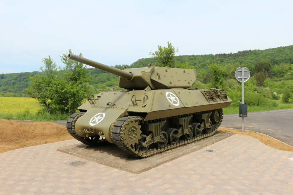 American M10 Tank Destroyer