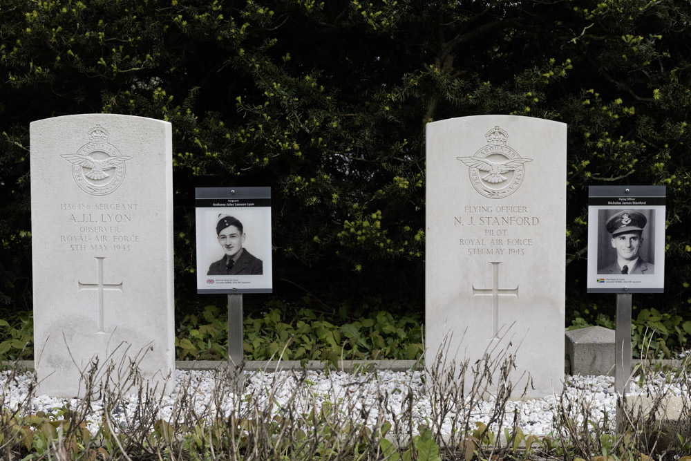 Commonwealth War Graves General Cemetery Workum #3