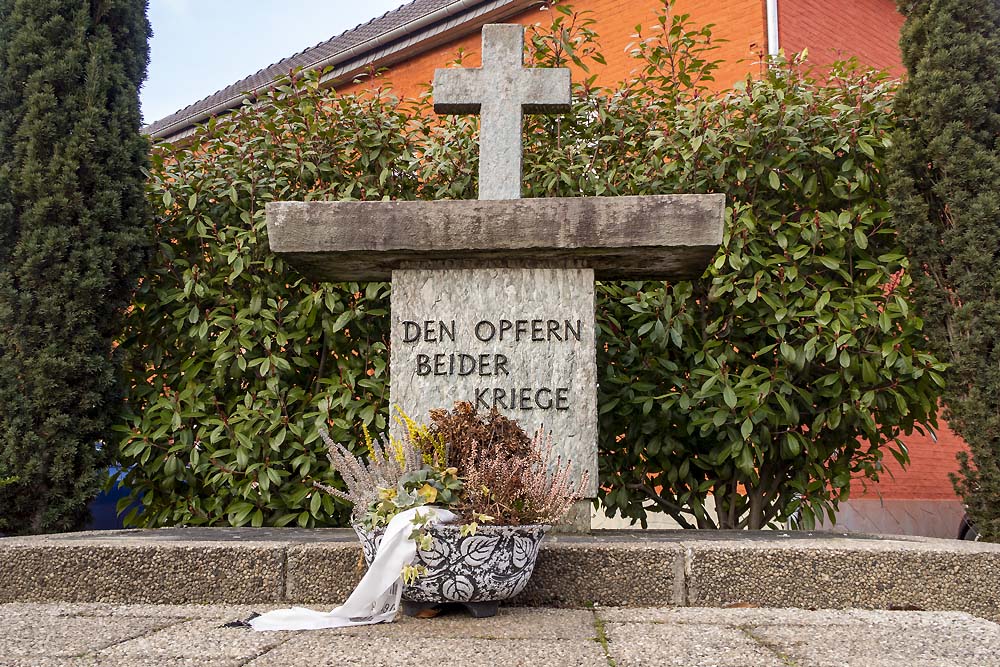 War Memorial Obergeich #2