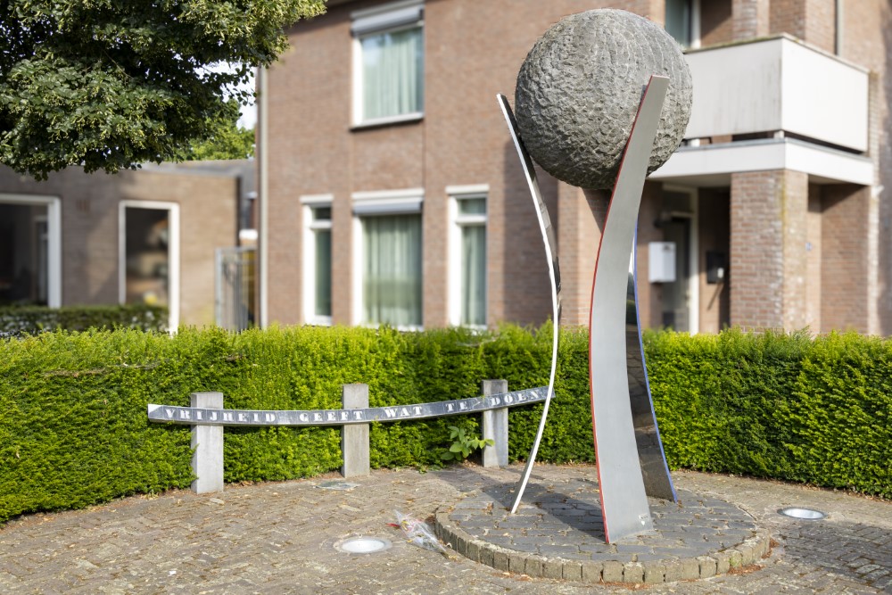 Liberation monument Bakel