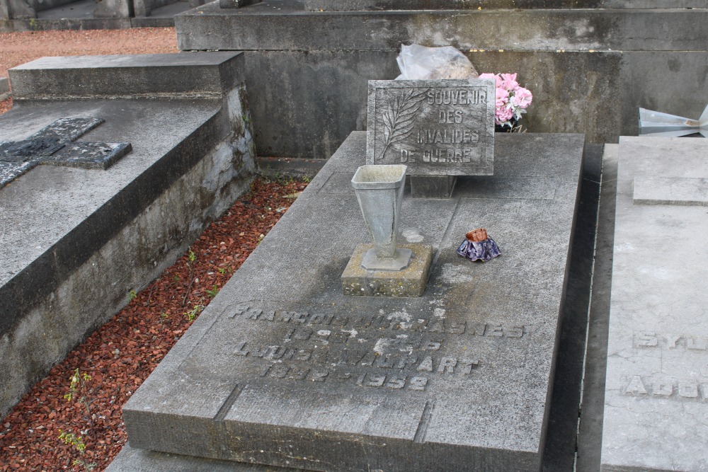 Belgian Graves Veterans Bascles