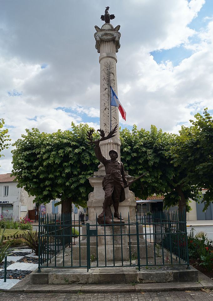 War Memorial Saint-Michel-en-l'Herm