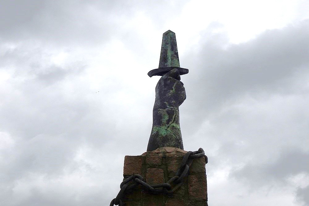 War Monument Terneuzen #5